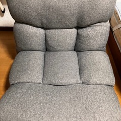 座椅子(ニトリ)