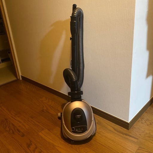 HITACHI 2020年製　掃除機【ジャンク品】