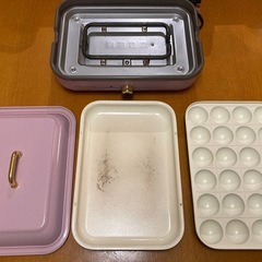 アイリスオーヤマ ホットプレート 2WAY (たこ焼きプレート 平面プレート) の画像
