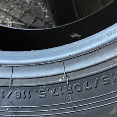 トラックタイヤ6本セットの画像