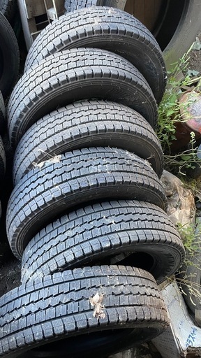 トラックタイヤ6本セット