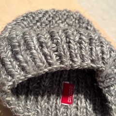 DIVIDED  丸みのある可愛いニット帽