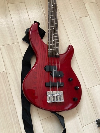 ベース　AriaProⅡ　楽器
