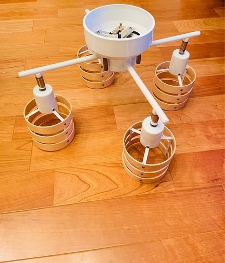 4灯シーリングライト(電球なし\n)