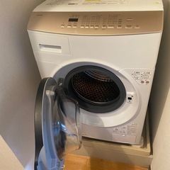 ドラム式洗濯機、冷蔵庫、電子レンジ3点セットの画像