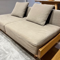 【値段交渉可】値下げしました！【オーク無垢材使用】2.5人掛けソファ