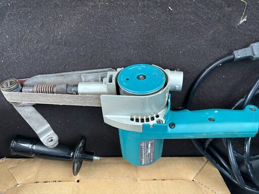 商談中　マキタ　ベルトサンダー　100V