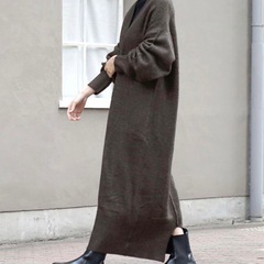 定価4,999　ロングニットワンピース