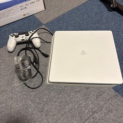 
プレイステーション4 グレイシャー・ホワイト 500GB
