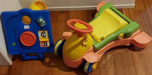 ブックオフで売れました　四輪車とオモチャの変身グッズ