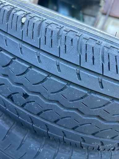 ハイエース、キャラバン　205/70R15
