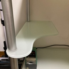 ガラス　パソコンデスク　の画像