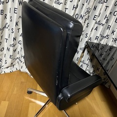本革　プレジデントチェア　の画像