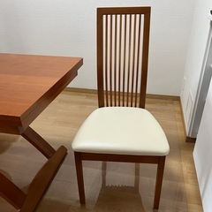 ダイニングチェア2脚の画像