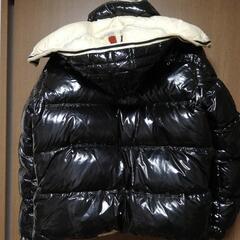MONCLERダウンジャケット。購入無ければリサイクルの画像
