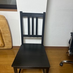 無料　椅子　黒　ダイニングチェア