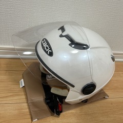 ヘルメット　zack
