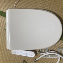 Toshiba Toilet seat/トイレのウォシュレット