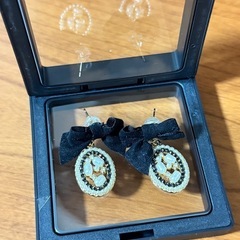 ピアス
