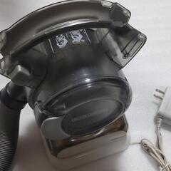 ブラックデッカー コードレ掃除機 の画像