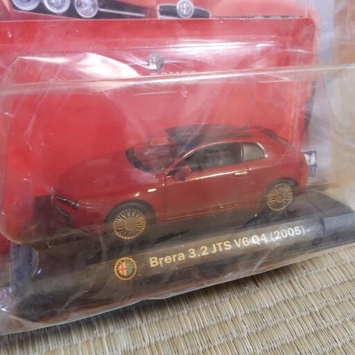 新品　アルファロメオ ブレラ 1/43スケール ミニカー