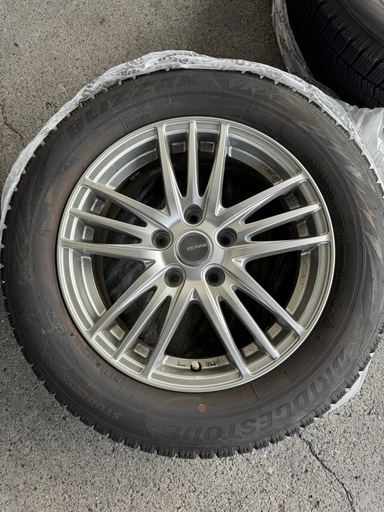 スタッドレスダイヤ　ホイール付き　ブリヂストンVRX2 205/60R16 /ECO FORME  
