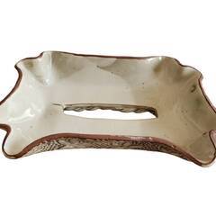 陶器の手作りティッシュペーパーケースの画像