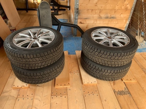 ホイール&タイヤセット　235/55R18