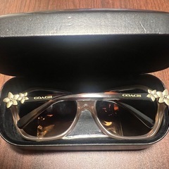 コーチ　サングラス　花柄(^^)
