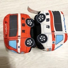 トミカ　キーホルダー　ぬいぐるみ　2個セットの画像