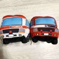 トミカ　キーホルダー　ぬいぐるみ　2個セットの画像
