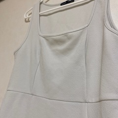 白 ノースリーブ ミニワンピースの画像