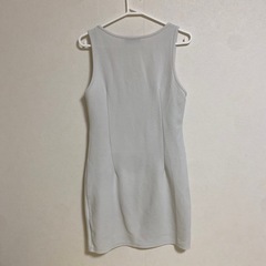 白 ノースリーブ ミニワンピースの画像