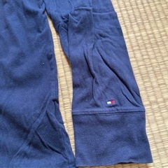 TOMMY HILFIGER長袖シャMサイズの画像