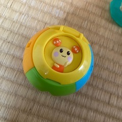 値下げ✳︎フィッシャープライズ　コップがさね　布絵本　ガラガラの画像
