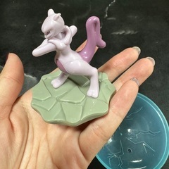 ミュウツー マクドナルドハッピーセット ポケモンフィギュアの画像