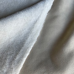 ②特殊生地　高級感あふれるファー×スウェード調仕上げ ファブリック 白