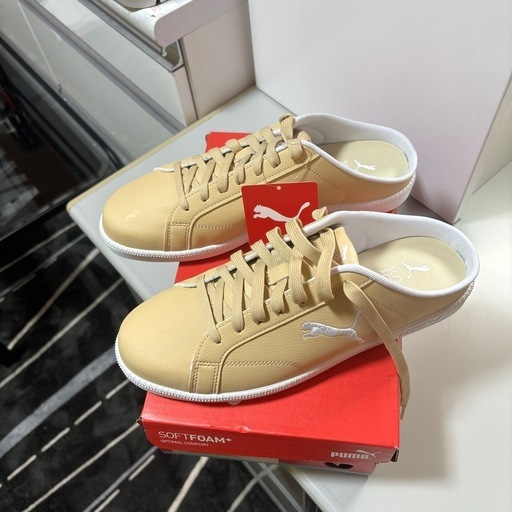 新品未使用品　PUMAミュール