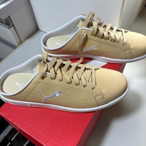 新品未使用品　PUMAミュール