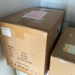 新品❗️エアコンも使ってました　ポータブル電源　発電機　2400Wの画像