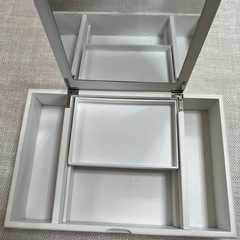 ニトリ　化粧ケース