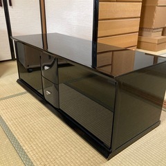 天面、前面ガラスのシックなテレビ台　W115cm ブラック　ガラ...
