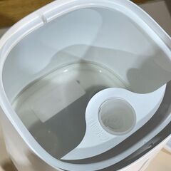 ②★NITORI Nsimple ニトリ★らく給水アロマオイル対応加湿器 BRI-N-32119 2022年 ホワイト ６畳向け 抗菌樹脂タンク お手入れ簡単 コンパクトの画像