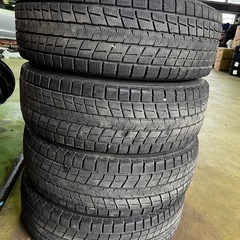 225/70r16 スタッドレスタイヤ　デリカD5　