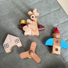 【しばらく休みます】磁石でくっつく積み木