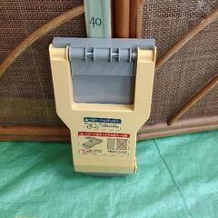 1105-031 スプレー缶　空き缶潰し機の画像