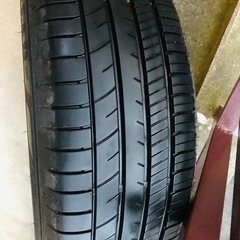 トヨタマークXタイヤ4本の画像