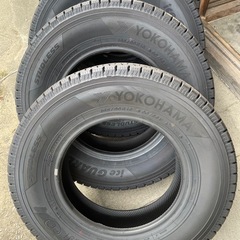 スタッドレスタイヤ　165/80R13 90/88N 4本
