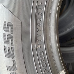 スタッドレスタイヤ　165/80R13 90/88N 4本の画像
