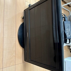 25インチの小型テレビ